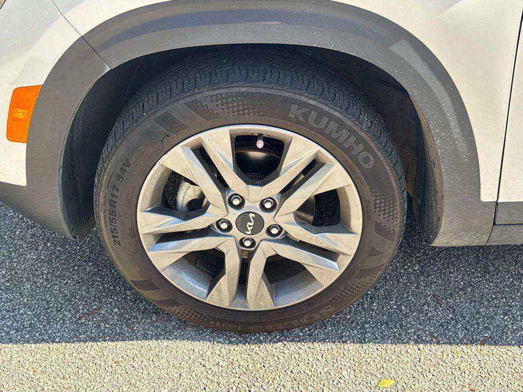 used 2023 Kia Seltos car, priced at $19,420