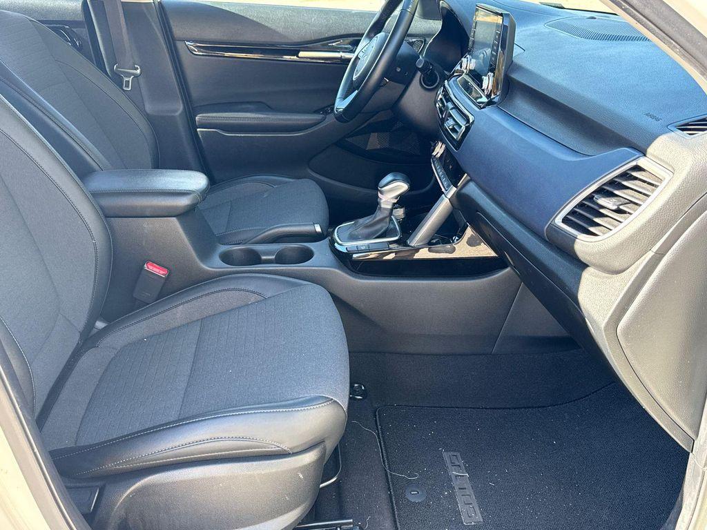 used 2023 Kia Seltos car, priced at $19,420