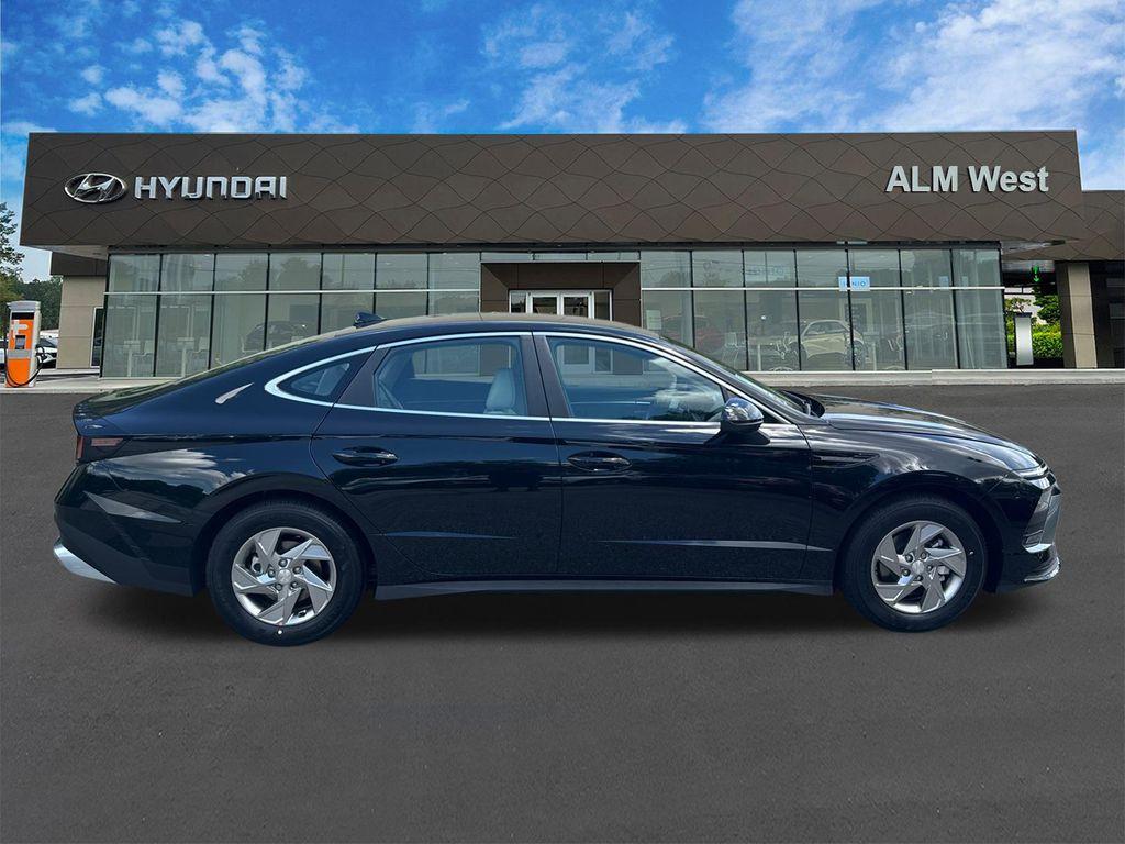 new 2025 Hyundai Sonata car, priced at $22,721