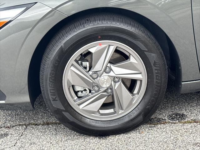 new 2025 Hyundai Elantra car, priced at $22,120