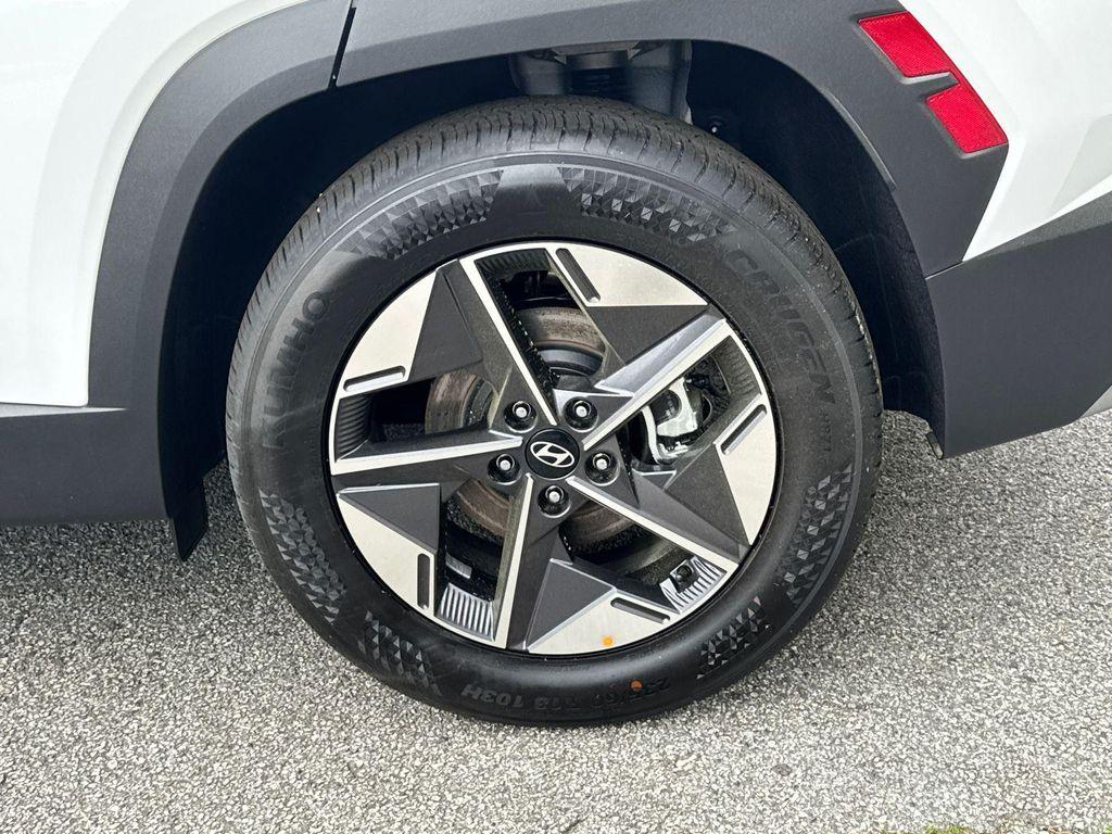 new 2025 Hyundai Tucson car, priced at $27,856