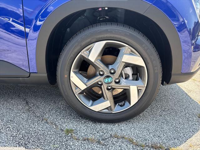 new 2025 Hyundai Venue car, priced at $23,079