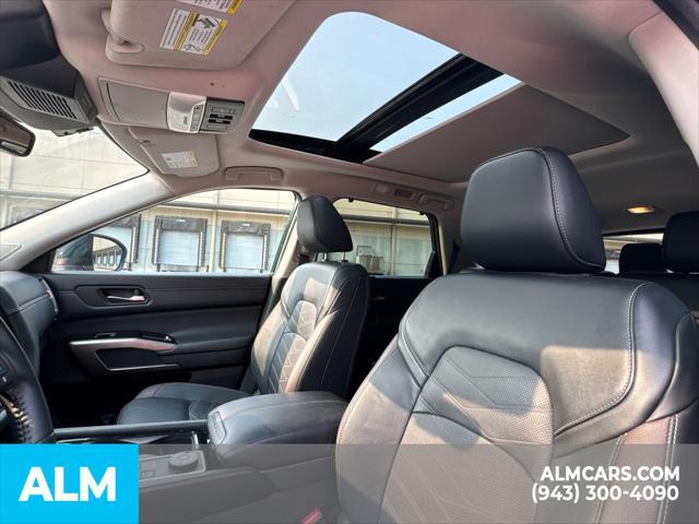 used 2024 Nissan Pathfinder car, priced at $35,960
