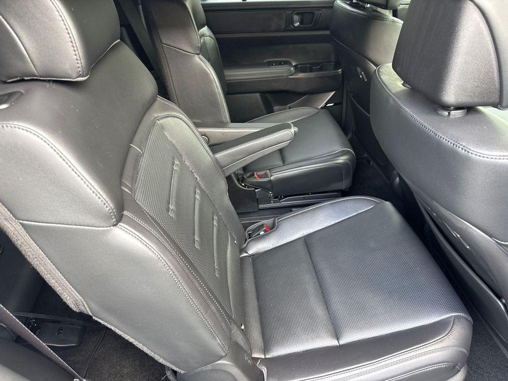 used 2024 Hyundai SANTA FE HEV car, priced at $38,160