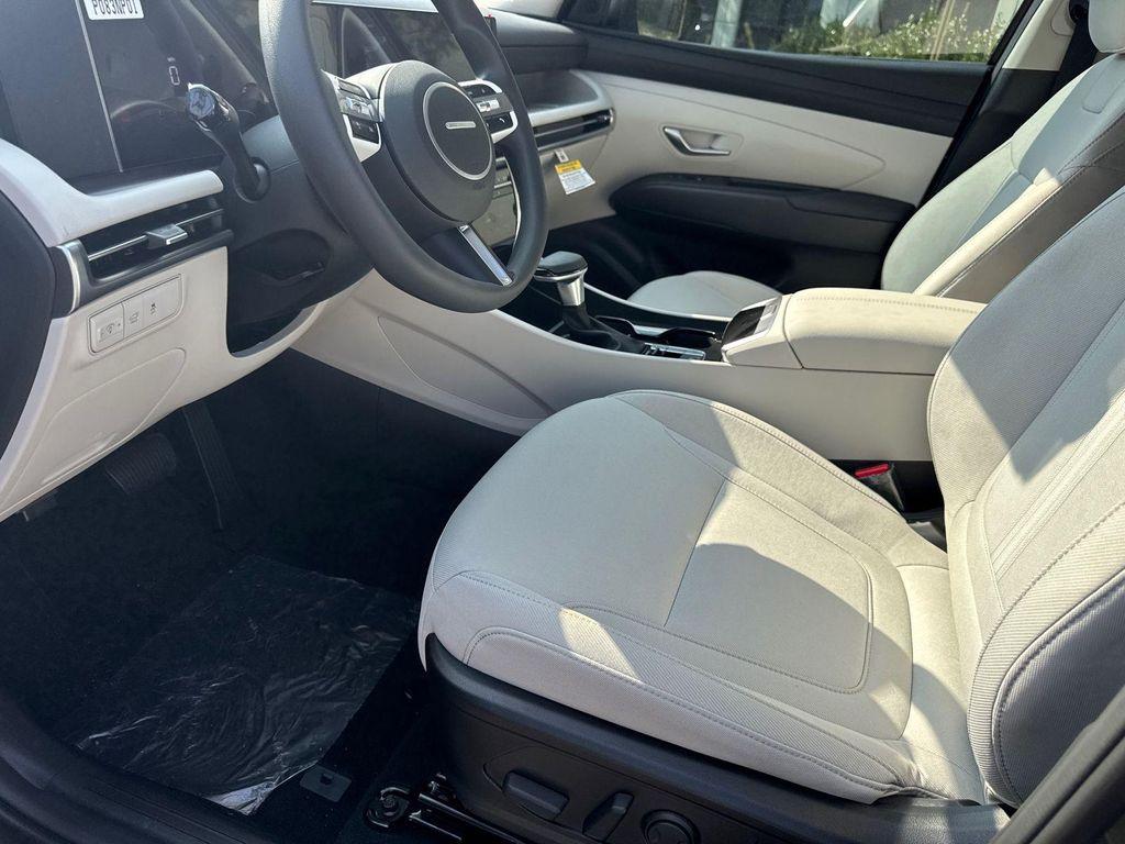 new 2025 Hyundai Tucson car, priced at $26,192