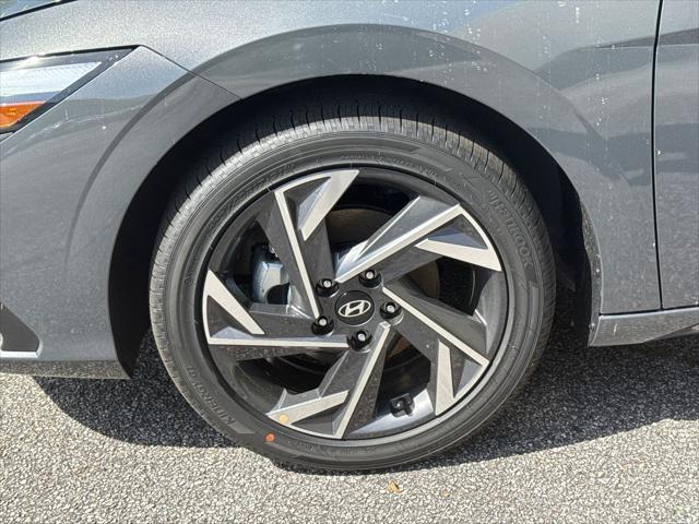 new 2025 Hyundai Elantra car, priced at $24,751
