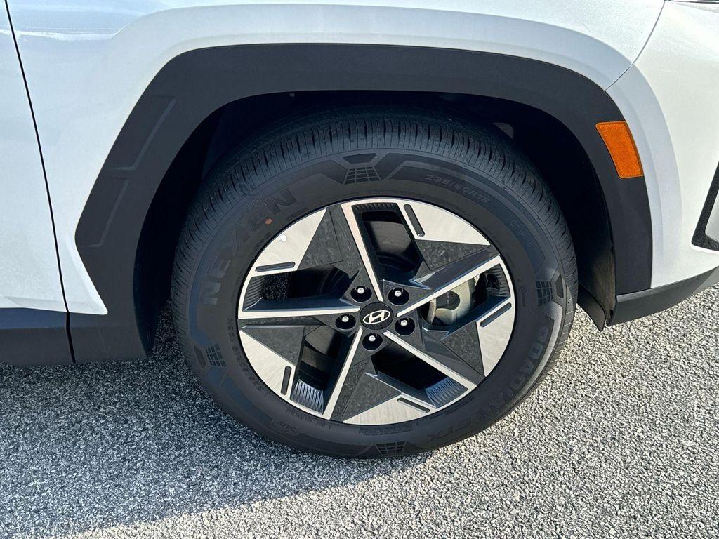 new 2025 Hyundai Tucson car, priced at $25,571