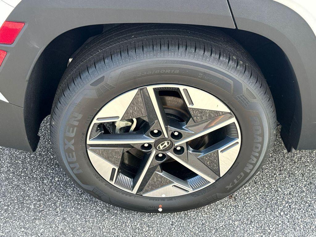 new 2025 Hyundai Tucson car, priced at $25,571