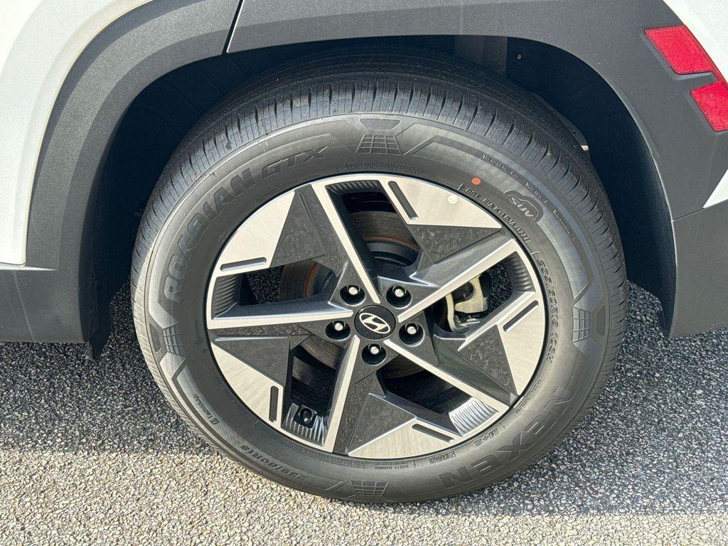 new 2025 Hyundai Tucson car, priced at $25,571