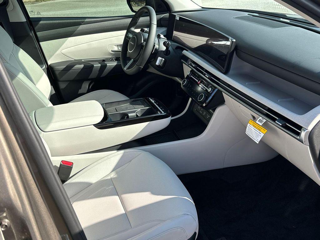 new 2025 Hyundai TUCSON Hybrid car, priced at $34,675
