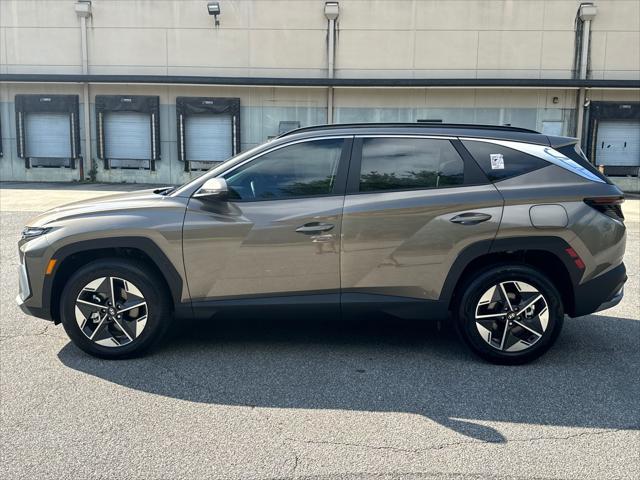 new 2025 Hyundai TUCSON Hybrid car, priced at $36,368