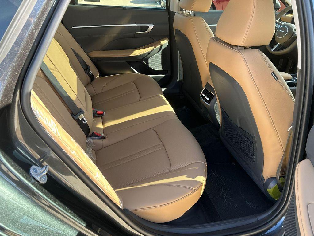 new 2025 Hyundai Sonata Hybrid car, priced at $37,203