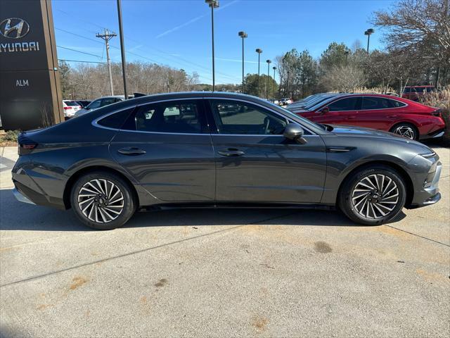 new 2025 Hyundai Sonata Hybrid car, priced at $36,698