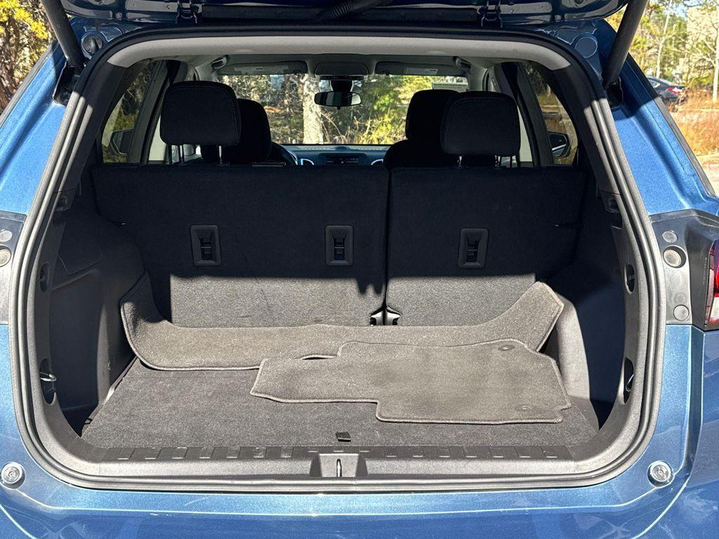 used 2024 Chevrolet Equinox car, priced at $20,920