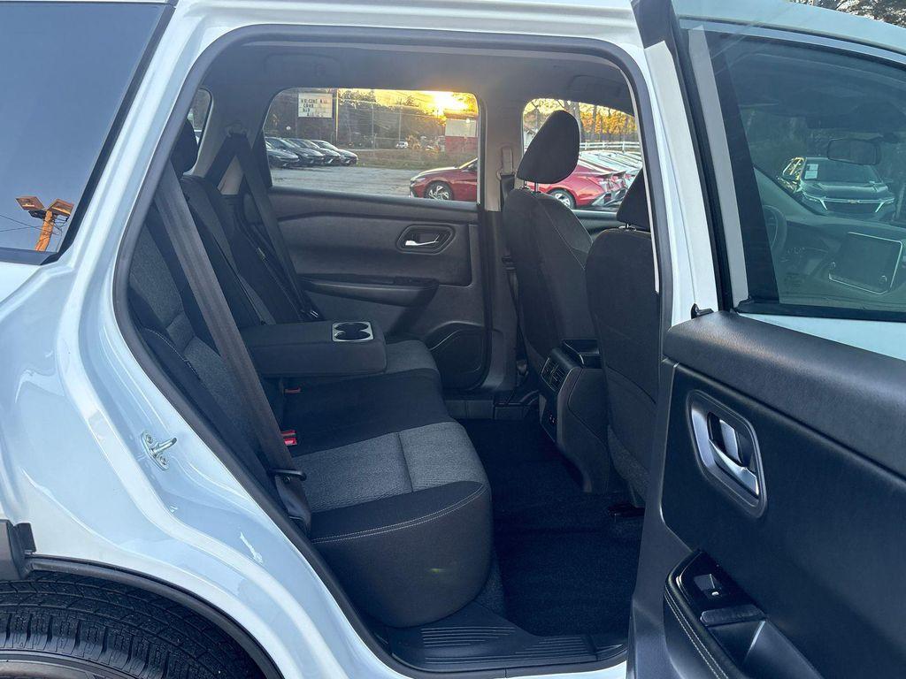 used 2024 Nissan Rogue car, priced at $18,920