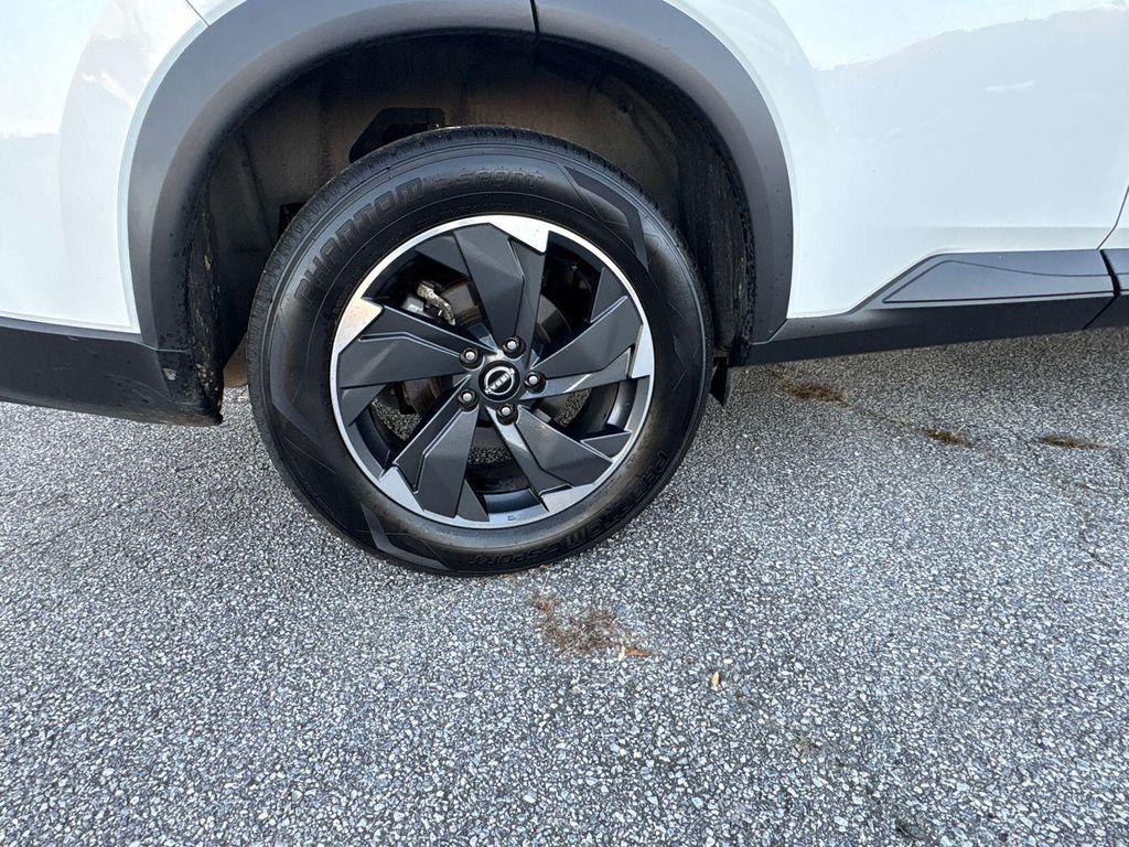 used 2024 Nissan Rogue car, priced at $18,920