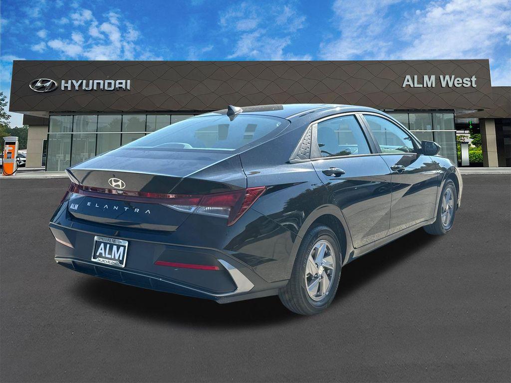 new 2025 Hyundai Elantra car, priced at $20,884