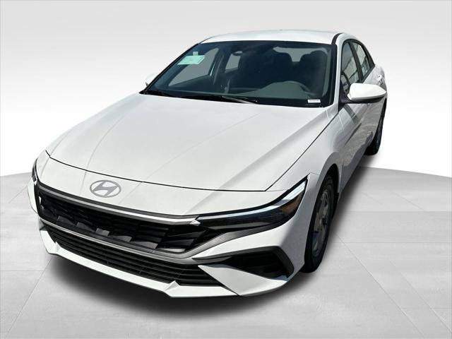 new 2024 Hyundai Elantra car, priced at $20,230