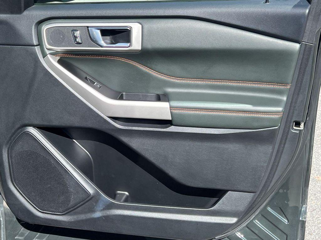 used 2022 Ford Explorer car, priced at $31,070