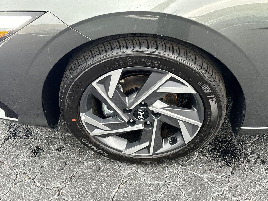 new 2025 Hyundai Elantra car, priced at $25,581