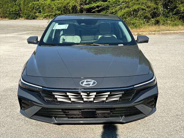 new 2024 Hyundai Elantra car, priced at $25,565