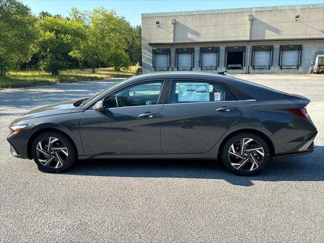 new 2024 Hyundai Elantra car, priced at $25,565