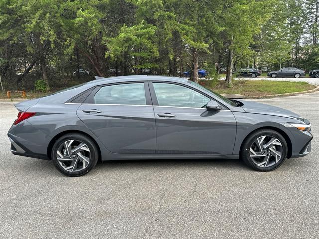 new 2025 Hyundai Elantra car, priced at $26,259