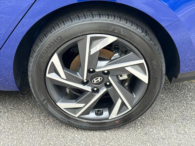 new 2025 Hyundai Elantra car, priced at $22,668