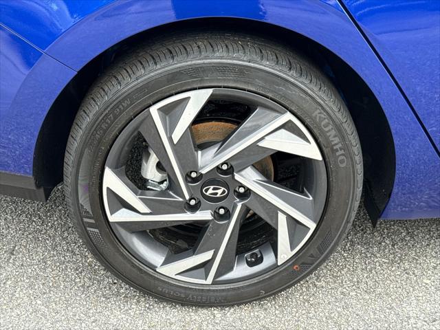 new 2025 Hyundai Elantra car, priced at $22,668