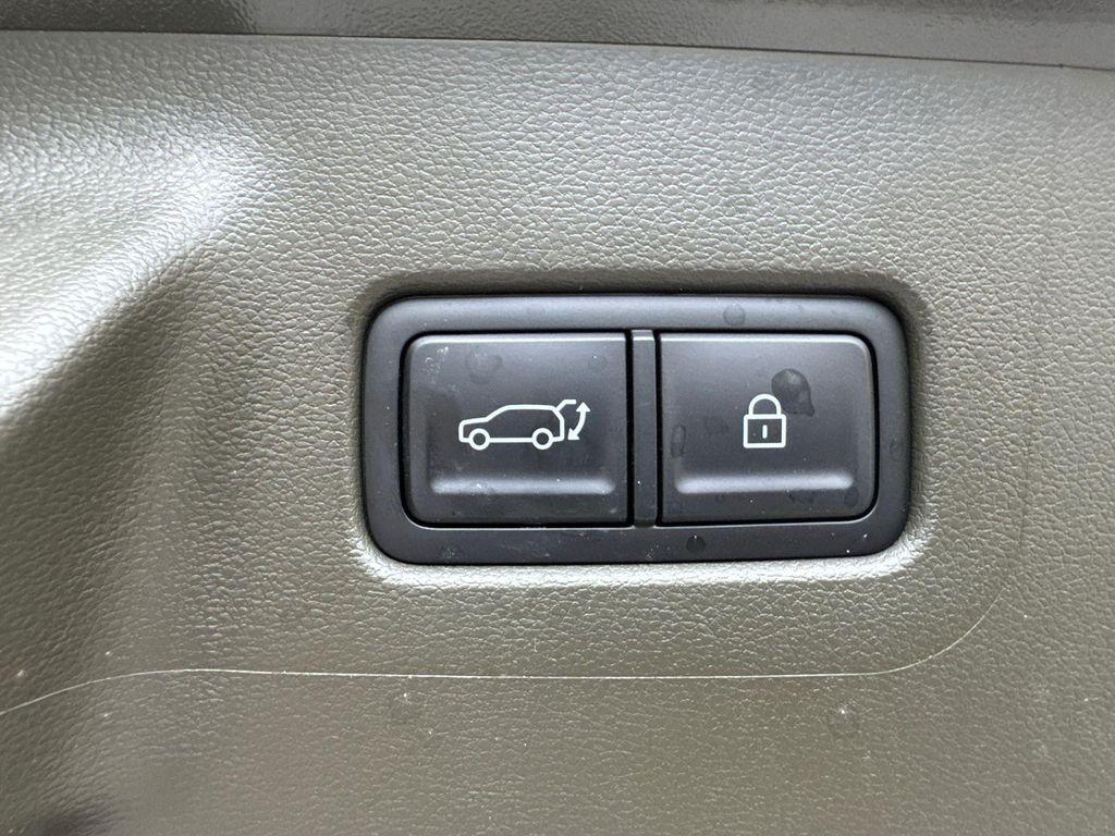 used 2024 Hyundai Santa Fe car, priced at $33,160