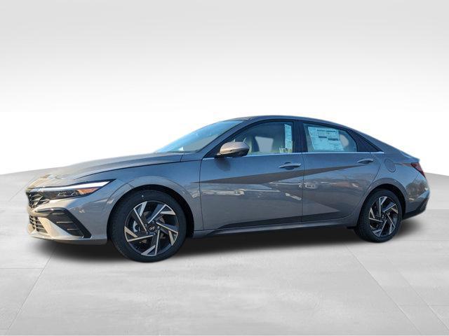 new 2024 Hyundai Elantra car, priced at $26,237