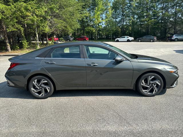 new 2024 Hyundai Elantra car, priced at $24,192