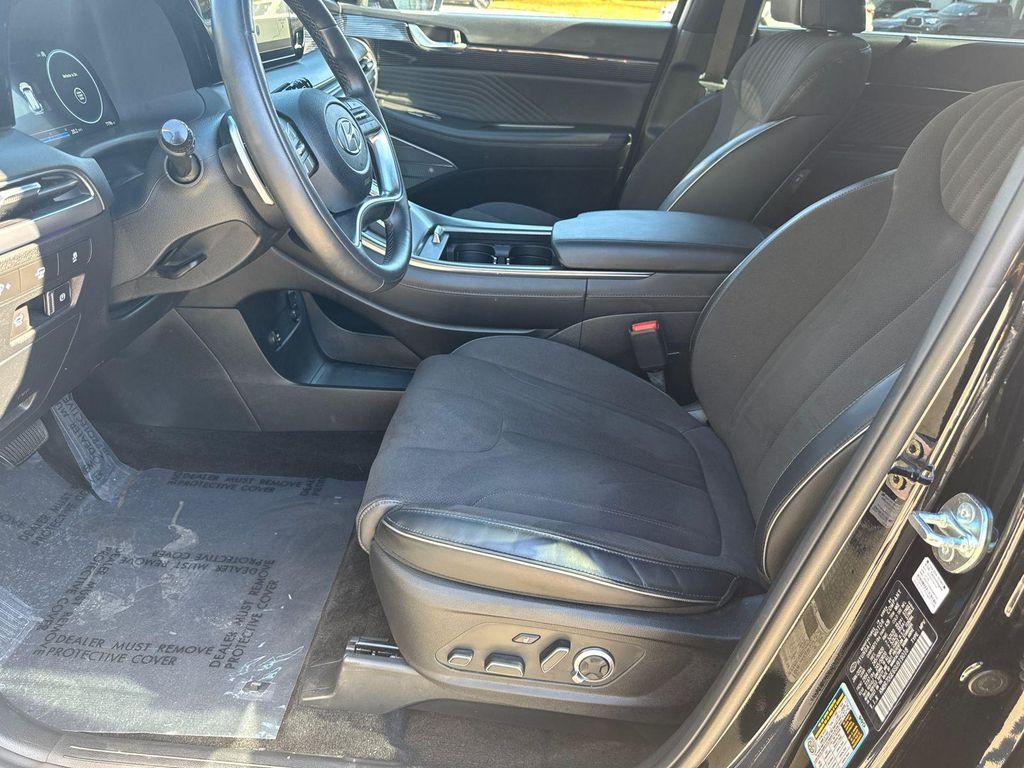 used 2025 Hyundai Palisade car, priced at $45,320