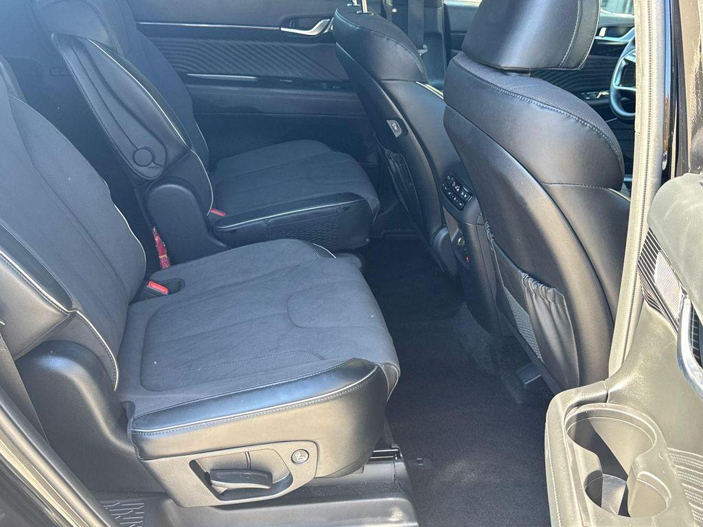 used 2025 Hyundai Palisade car, priced at $45,320