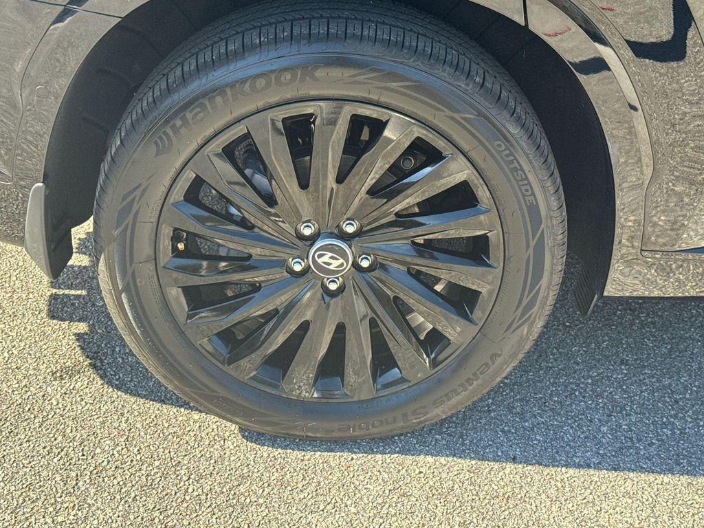 used 2025 Hyundai Palisade car, priced at $45,320