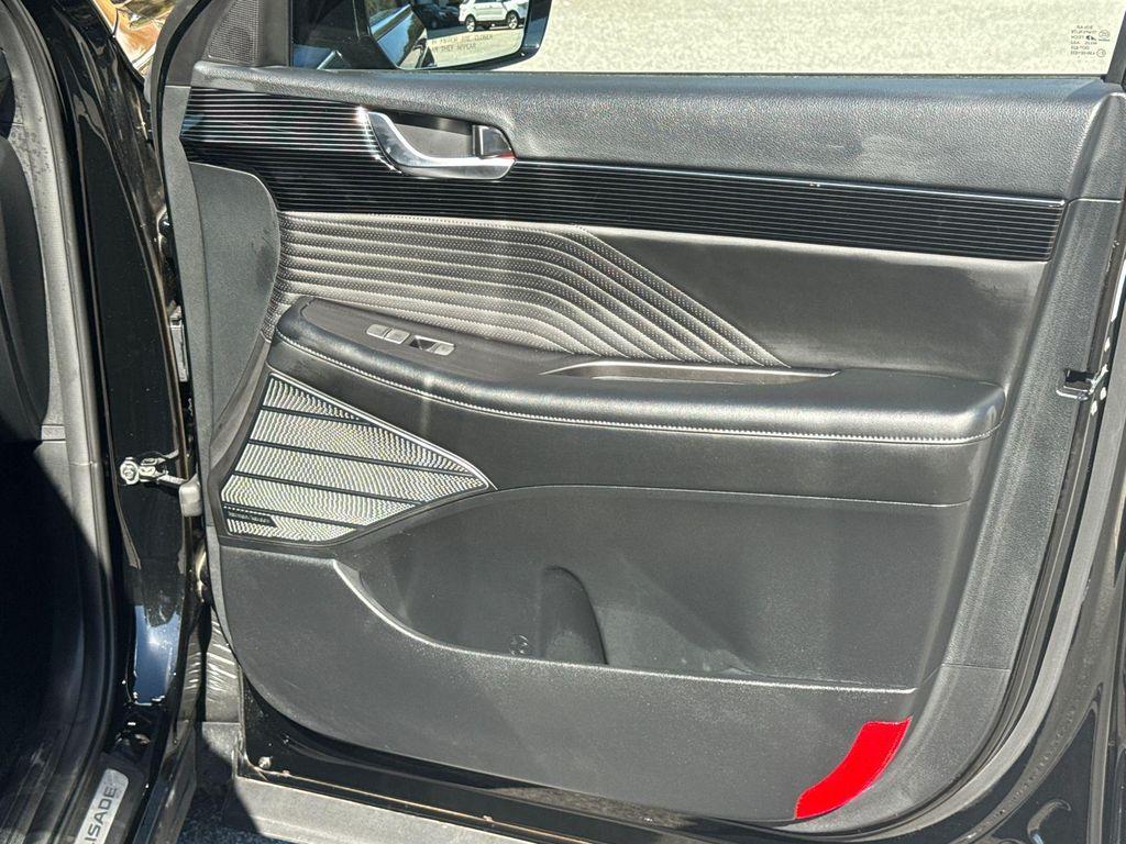 used 2025 Hyundai Palisade car, priced at $45,320