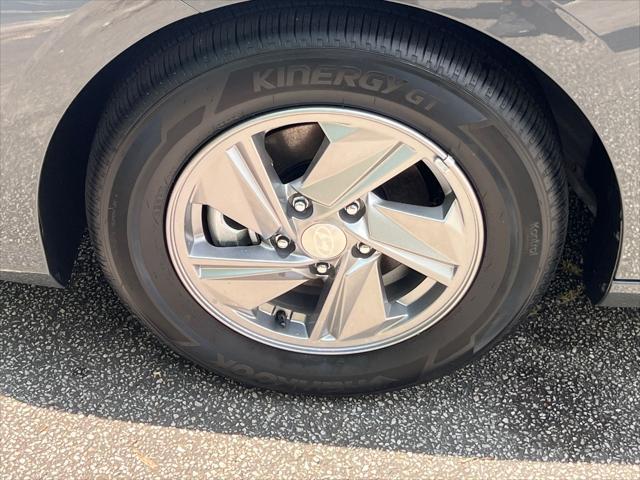 new 2025 Hyundai Elantra car, priced at $22,665