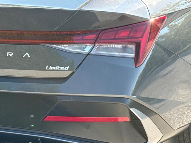 new 2024 Hyundai Elantra car, priced at $24,184