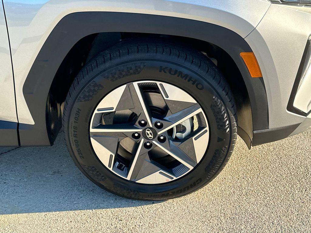 new 2025 Hyundai Tucson car, priced at $25,172