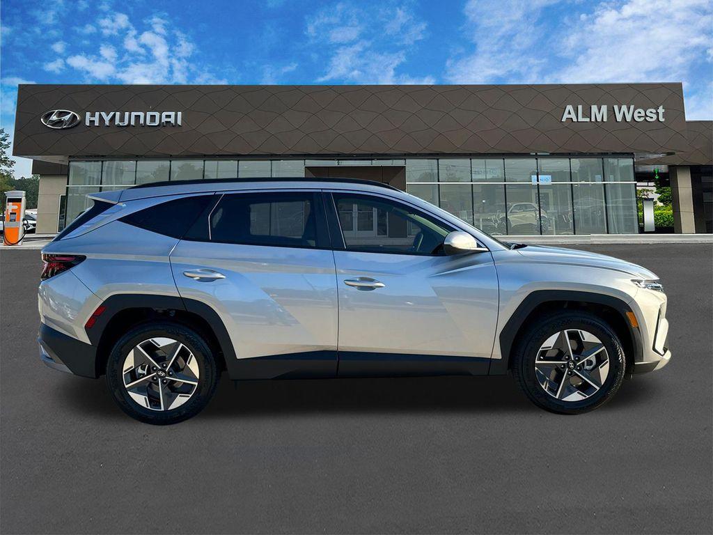 new 2025 Hyundai Tucson car, priced at $25,172