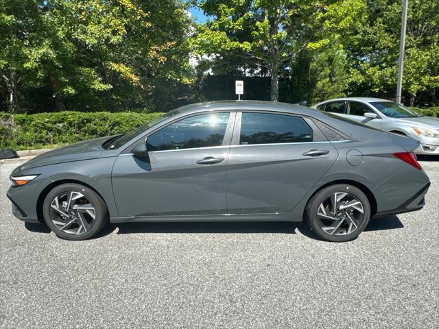 new 2024 Hyundai Elantra car, priced at $21,919