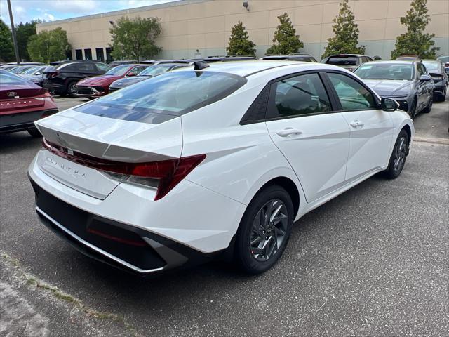 new 2024 Hyundai Elantra car, priced at $23,419