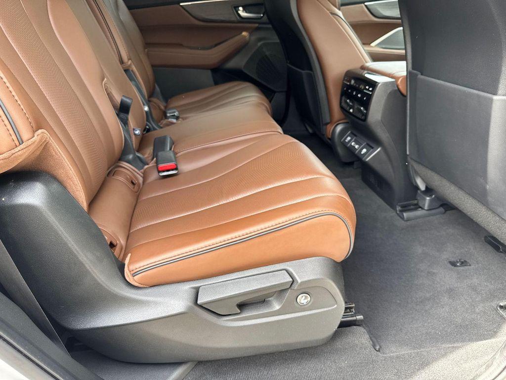 used 2024 Acura MDX car, priced at $49,420