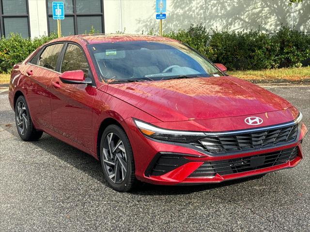 new 2025 Hyundai Elantra car, priced at $26,066