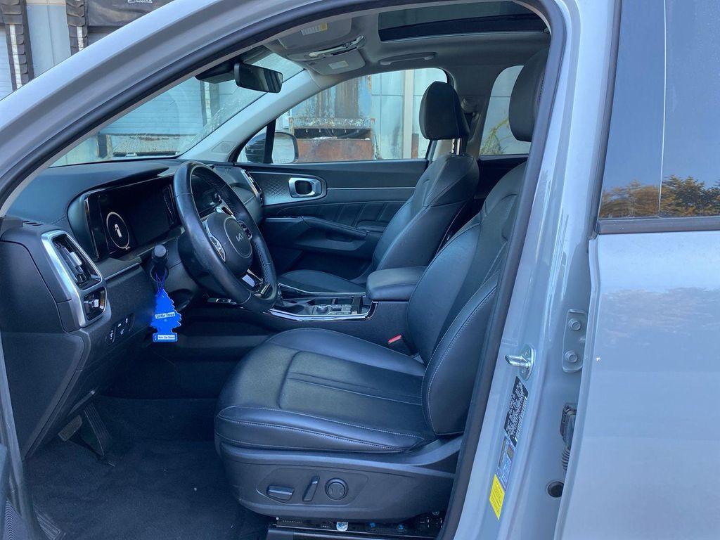 used 2023 Kia Sorento car, priced at $26,460