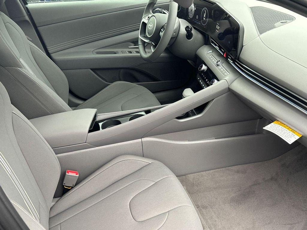new 2025 Hyundai Elantra car, priced at $25,589