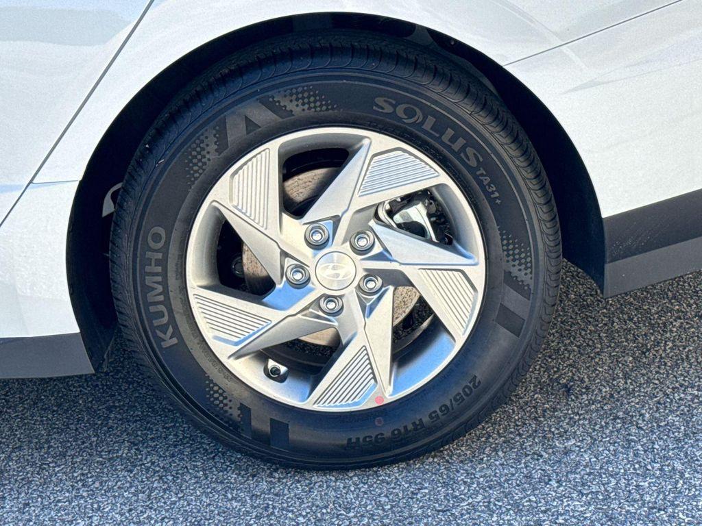new 2025 Hyundai Sonata car, priced at $23,804