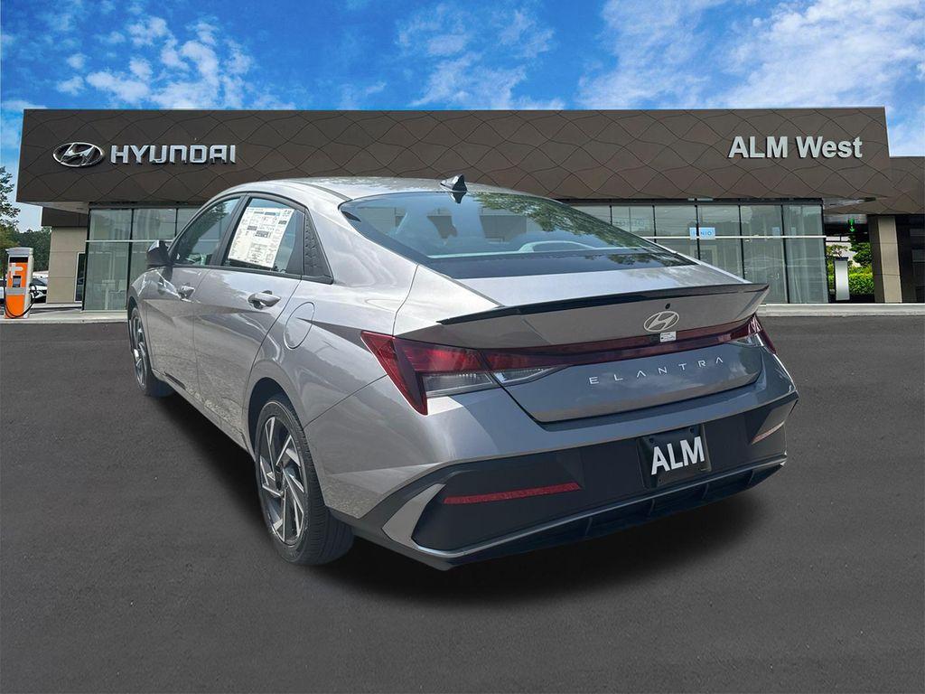 new 2025 Hyundai Elantra car, priced at $21,189