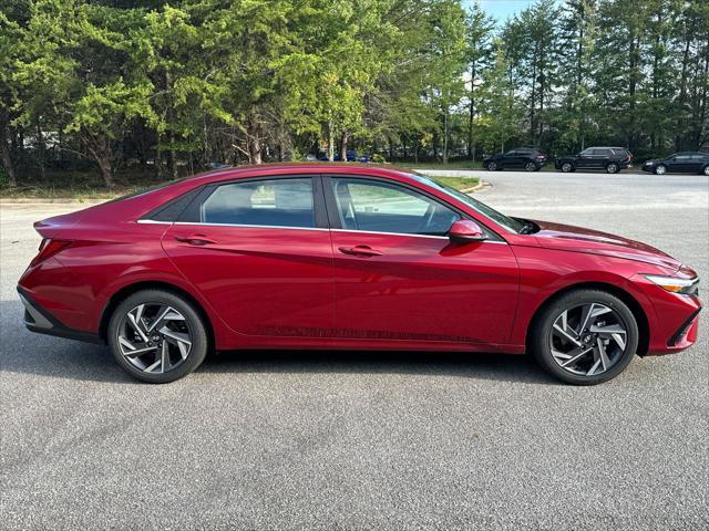 new 2025 Hyundai Elantra car, priced at $22,081