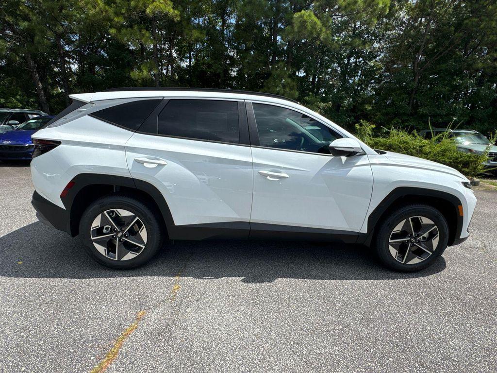 new 2025 Hyundai TUCSON Hybrid car, priced at $35,365